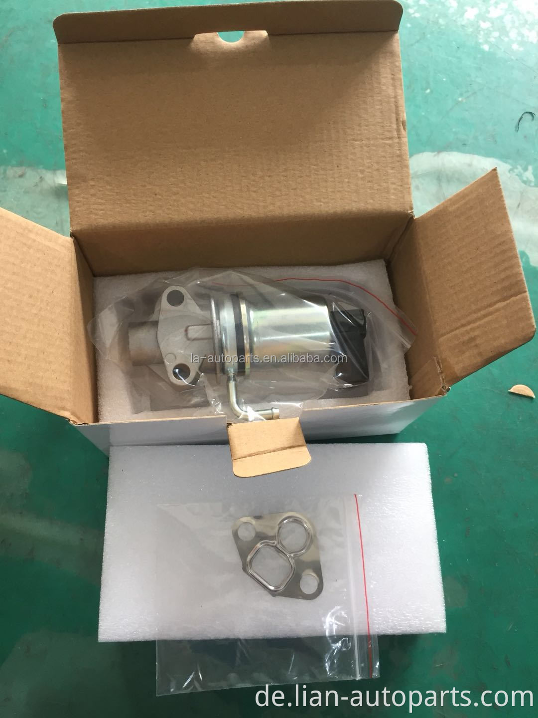 EGR Ventil für Ssang Yong A6651400560 6651400660 A6651400660 555283 Rexton Kyron Actyon Sports I.